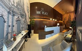 Vive Place